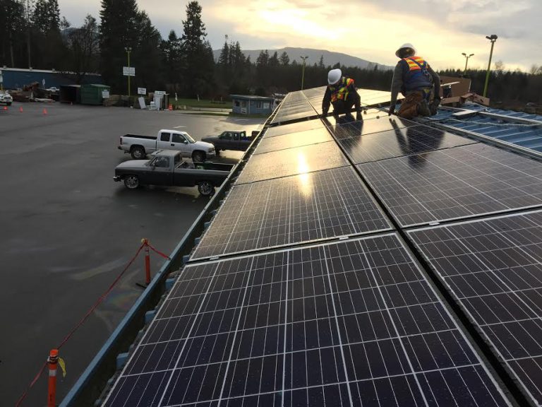 CVRD Installs First Solar PV Demonstration Project