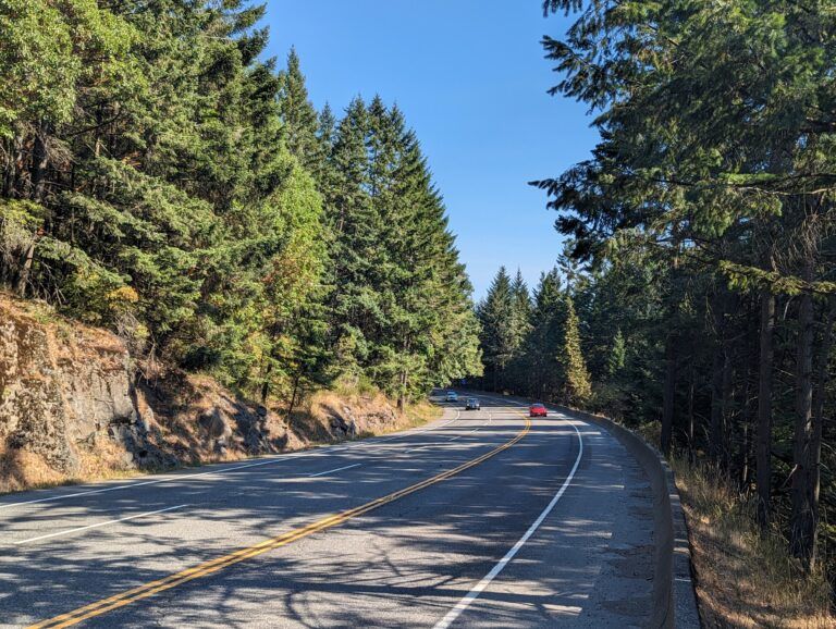 Serious injuries in two car crash on the Malahat 