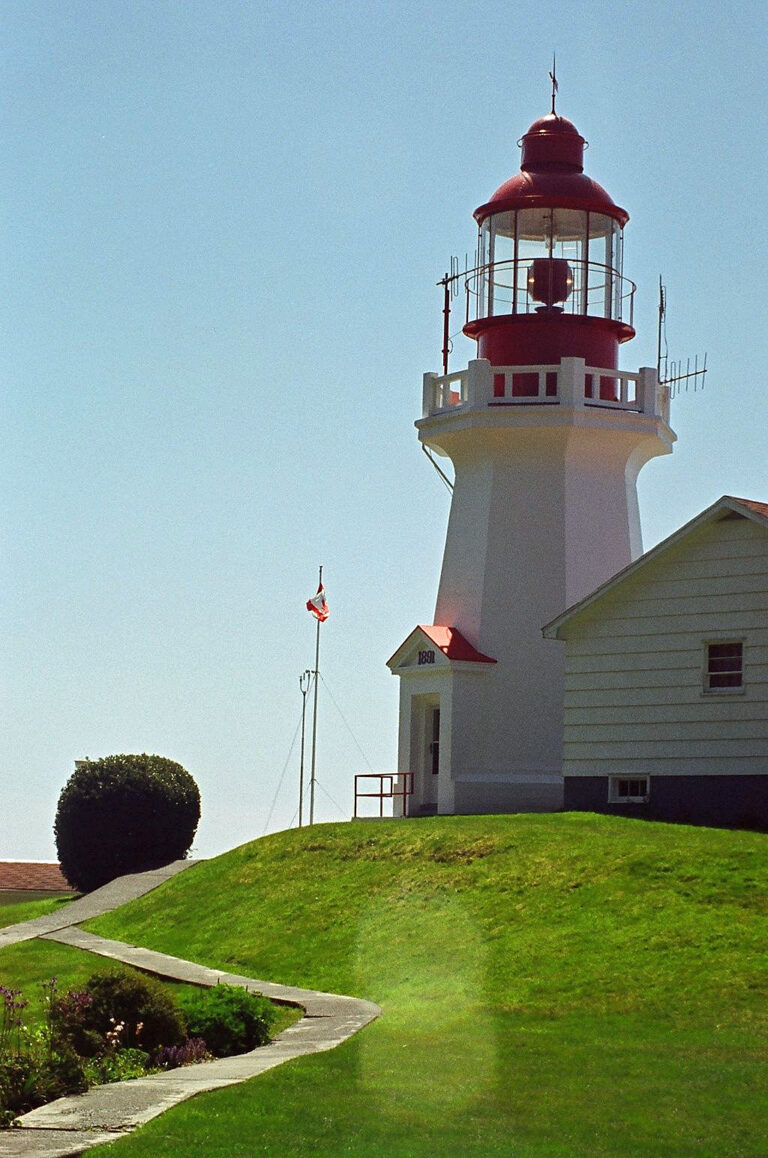 Island MPs condemn plan to automate west coast lighthouses